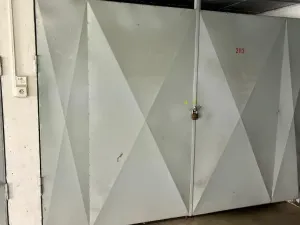 Pronájem garáže, Praha - Kobylisy, Famfulíkova, 19 m2
