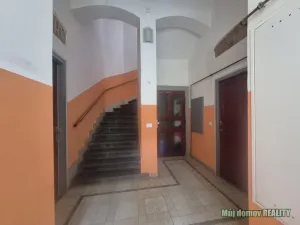 Pronájem bytu 1+1, Praha - Karlín, Křižíkova, 40 m2