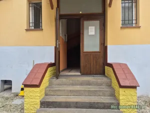 Pronájem bytu 1+1, Praha - Karlín, Křižíkova, 40 m2