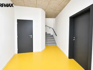 Pronájem kanceláře, Hradec Králové - Pražské Předměstí, Veverkova, 110 m2