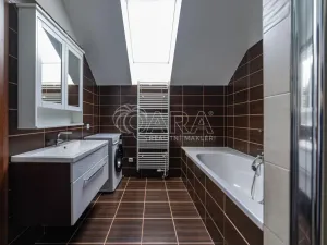 Prodej bytu 5+kk, Holubice, Za Dvorem, 117 m2