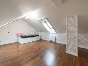 Prodej bytu 5+kk, Holubice, Za Dvorem, 117 m2