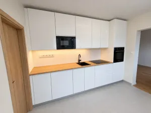 Pronájem bytu 3+1, Jarpice, 85 m2