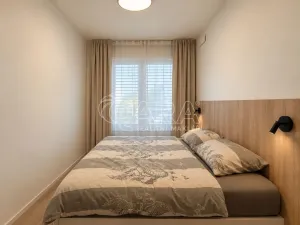 Pronájem bytu 2+kk, Praha - Hloubětín, Kolbenova, 46 m2