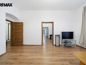 Prodej ubytování, Karlovy Vary, Raisova, 80 m2