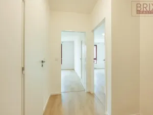 Prodej bytu 2+kk, Praha, Jaroslava Foglara, 42 m2