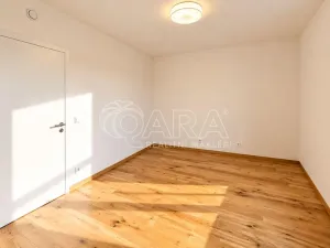 Pronájem bytu 3+kk, Praha - Modřany, Kolmanova, 94 m2