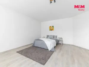 Prodej bytu 3+1, Břeclav, Kpt. Jaroše, 93 m2