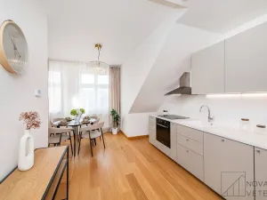 Prodej bytu 3+1, Praha - Vinohrady, Chodská, 117 m2