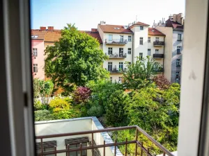 Pronájem bytu 2+kk, Praha - Smíchov, Vltavská, 63 m2