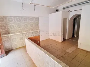 Pronájem obchodního prostoru, Praha, Bořivojova, 49 m2