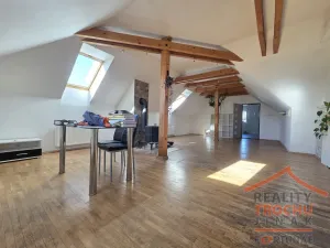 Prodej rodinného domu, Třebechovice pod Orebem - Krňovice, 230 m2