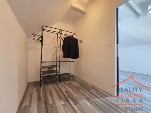 Prodej rodinného domu, Třebechovice pod Orebem - Krňovice, 230 m2