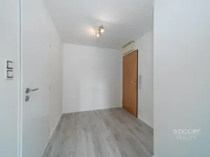 Prodej bytu 1+kk, Praha - Vysočany, Poděbradská, 32 m2