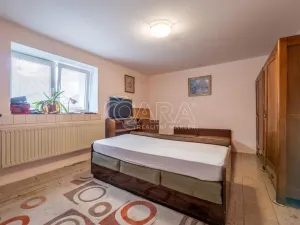 Prodej obchodního prostoru, Kladno - Švermov, Sportovní, 180 m2