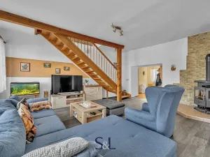 Prodej rodinného domu, Doksy, náměstí Republiky, 470 m2