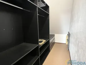 Pronájem bytu 2+kk, Holice, Hradecká, 54 m2