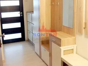 Prodej bytu 1+kk, Praha - Háje, Hlavatého, 27 m2