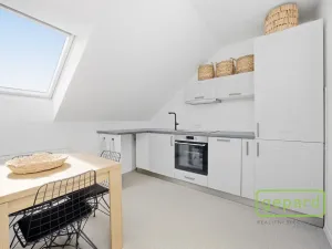 Prodej bytu 1+1, Praha, Čestmírova, 48 m2