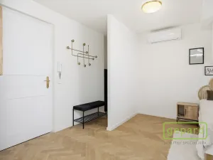 Prodej bytu 1+1, Praha, Čestmírova, 48 m2