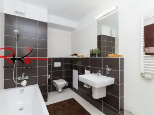 Prodej bytu 2+kk, Praha, Drnovská, 53 m2