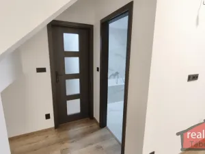 Prodej bytu 2+kk, Nupaky, Nupacká, 82 m2