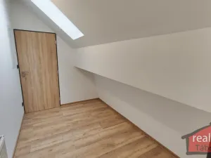 Prodej bytu 2+kk, Nupaky, Nupacká, 82 m2