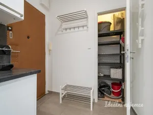 Pronájem bytu 2+kk, Praha - Nusle, Na Veselí, 50 m2