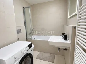 Pronájem bytu 1+kk, 33 m2