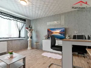 Prodej bytu 2+kk, Děčín - Děčín XXXII-Boletice nad Labem, V Sídlišti, 42 m2