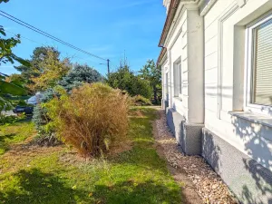 Prodej rodinného domu, Dobřenice, 216 m2