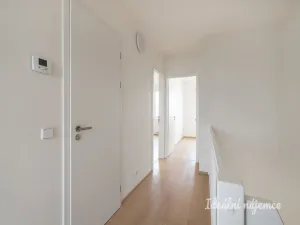 Pronájem bytu 4+kk, Praha - Ďáblice, U spojů, 107 m2