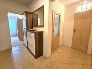 Pronájem bytu 3+kk, Praha, Machkova, 68 m2