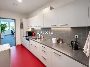 Pronájem kanceláře, Praha - Smíchov, Karla Engliše, 2208 m2