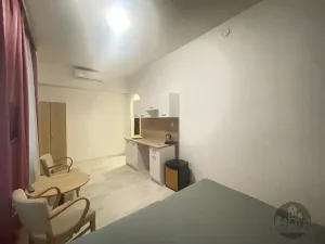 Pronájem bytu 1+kk, Praha - Smíchov, Plzeňská, 26 m2