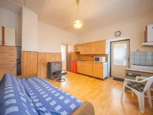 Prodej rodinného domu, Nová Ves I, Legerovo nám., 74 m2