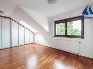 Prodej rodinného domu, Praha, Na Radosti, 198 m2