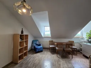 Prodej bytu 2+1, Karlovy Vary, Svahová, 61 m2