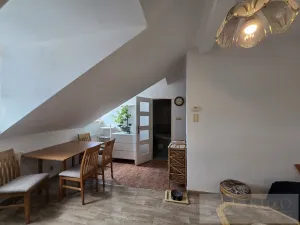 Prodej bytu 2+1, Karlovy Vary, Svahová, 61 m2