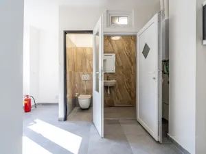 Pronájem obchodního prostoru, Brno - Husovice, Dukelská třída, 50 m2