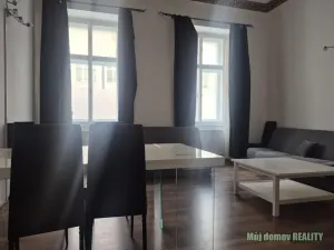 Pronájem bytu 1+kk, Praha - Karlín, Křižíkova, 44 m2