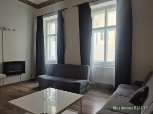 Pronájem bytu 1+kk, Praha - Karlín, Křižíkova, 44 m2