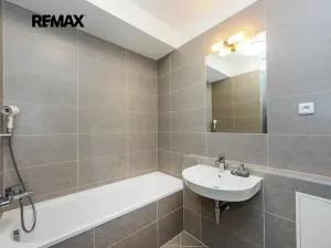 Prodej bytu 3+kk, Praha - Dolní Měcholupy, Kardausova, 84 m2