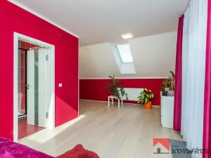 Prodej rodinného domu, Újezd, 346 m2