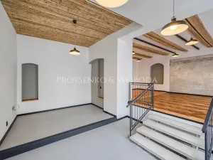 Pronájem kanceláře, Třebíč, Hasskova, 127 m2