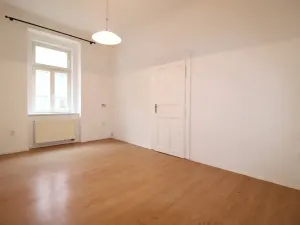 Pronájem bytu 1+1, Praha - Vinohrady, Mánesova, 40 m2