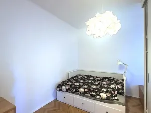Pronájem bytu 2+1, Praha - Žižkov, Ambrožova, 64 m2