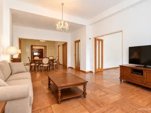 Prodej bytu 4+1, Praha - Holešovice, U Pergamenky, 132 m2
