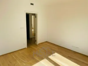 Pronájem bytu 2+kk, Praha - Karlín, Sokolova, 59 m2