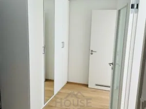 Pronájem bytu 2+kk, Praha - Karlín, Sokolova, 59 m2